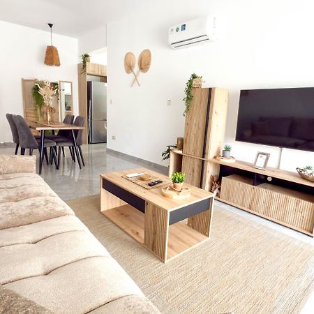 Shlomi Apartment Larnaca Esterno foto